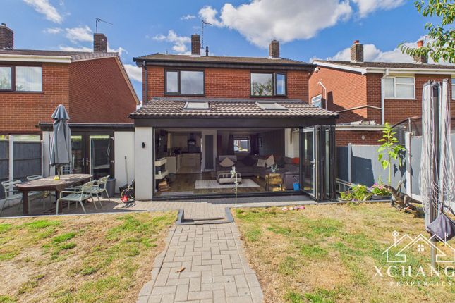 32 Hoylake Close, Nuneaton photo 4
