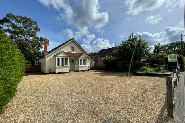 Thumbnail Detached house for sale in Warfield Street, Warfield, Berkshire