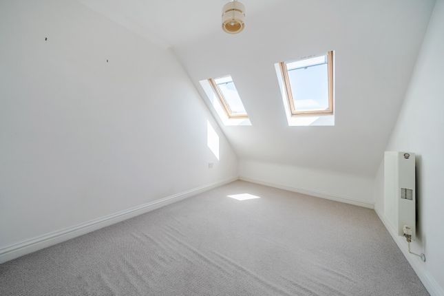 Flat 13, Rowan House, 17, Hulse Road, Hampshire photo 4