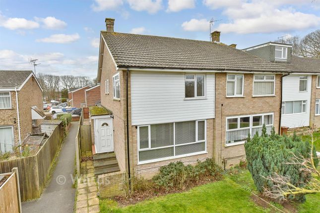 571, Mierscourt Road, Gillingham photo 2