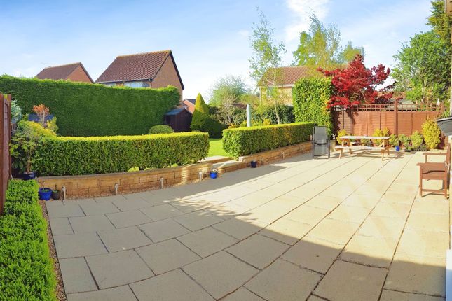 5 Ryan Close, Swindon photo 4