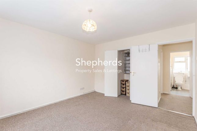 Bellamy Road, Cheshunt photo 3
