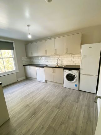 Thumbnail Duplex to rent in Newington Green Road, London