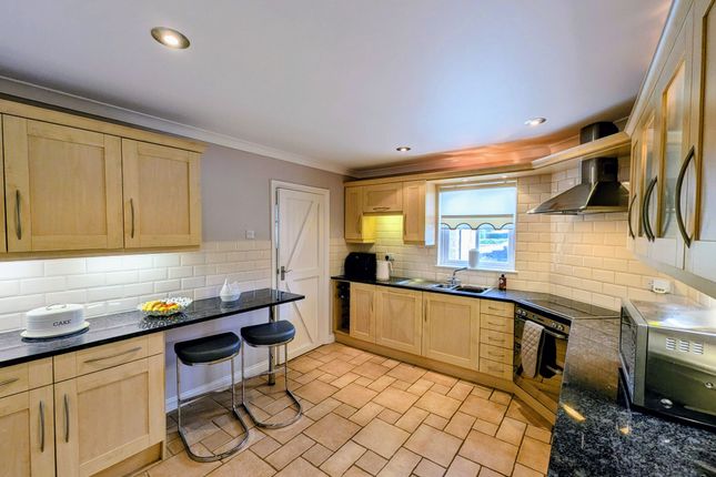 2 Barns Close, Jarrow photo 4