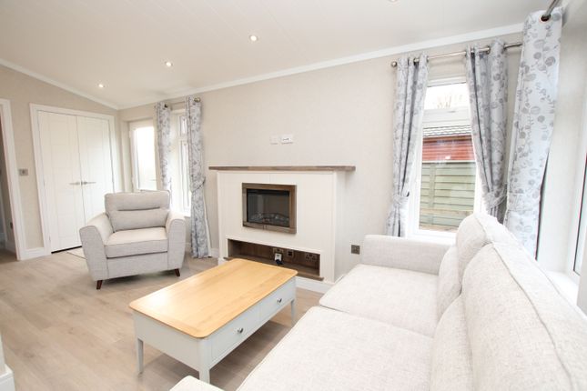 Plot 27, Burton Waters Lodges, Woodcock Lane, Lincoln photo 3