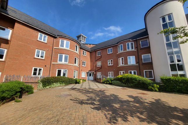 Thumbnail Flat for sale in Quakers Court, Abingdon, Oxon