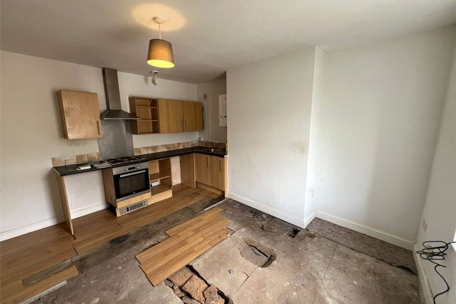 537, Manchester Road, Huddersfield photo 2
