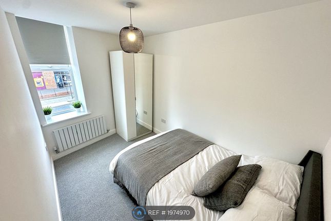 Room to rent in Warton Terrace, Newcastle Upon Tyne