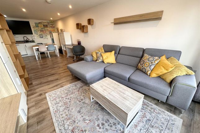 Apartment 82, The Citadel, 15 Ludgate Hill, Manchester photo 4