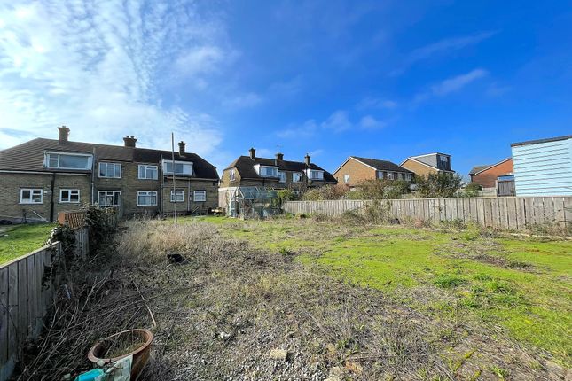 65 Makenade Avenue, Faversham photo 4