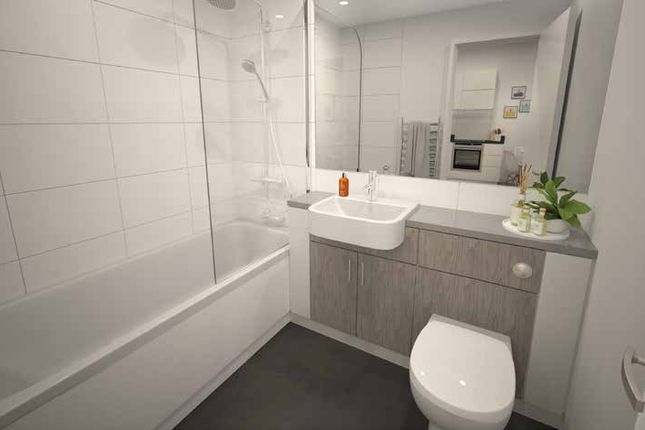 2BR, London Road, Staines-upon-Thames photo 3