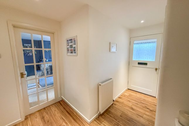 40, Queens Road, Crieff photo 2