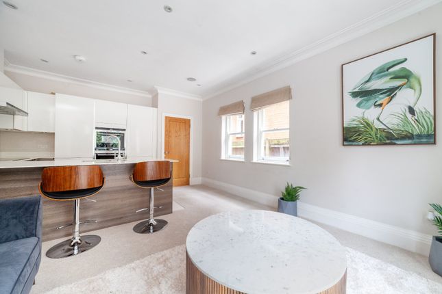 Flat for sale in West Hill, Putney, London