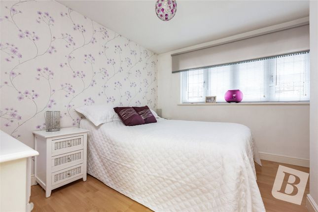 End terrace house for sale in Grosvenor Drive, Loughton, Essex