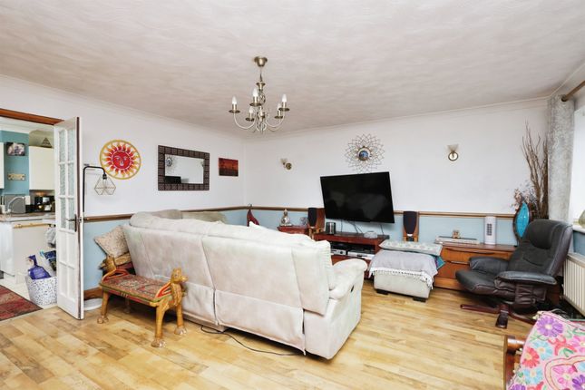 58, Ingrams Way, Hailsham photo 4