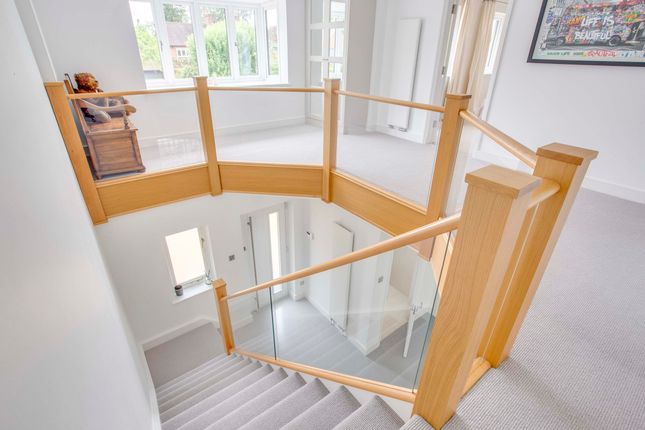 80 Gregories Road, Hp9 1Hl (Low Res)-17
