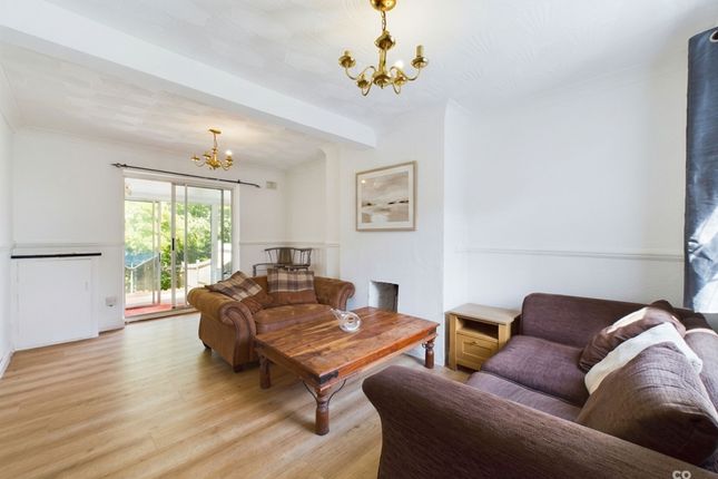 37 Hillside, Brighton photo 2