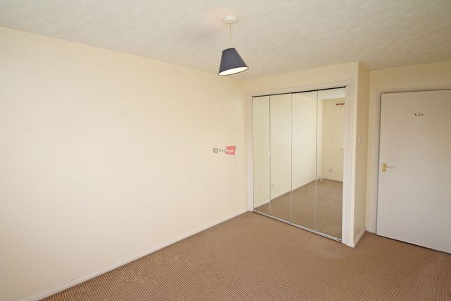 Huxley Court, Rochester photo 4
