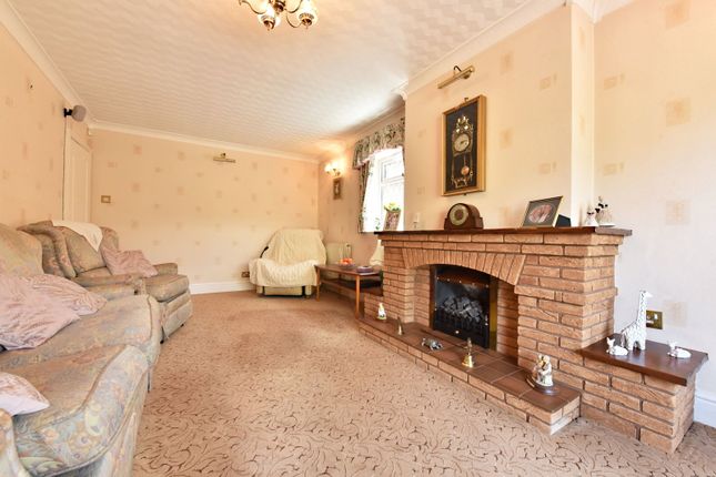 78, Lawnswood Road, Stourbridge photo 4