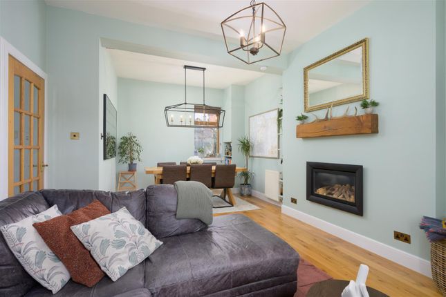 7 Squires Cottages, Craigie Knowes Road, Perth photo 4