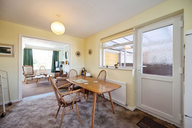 8, Glebe Close, Hampshire photo 4