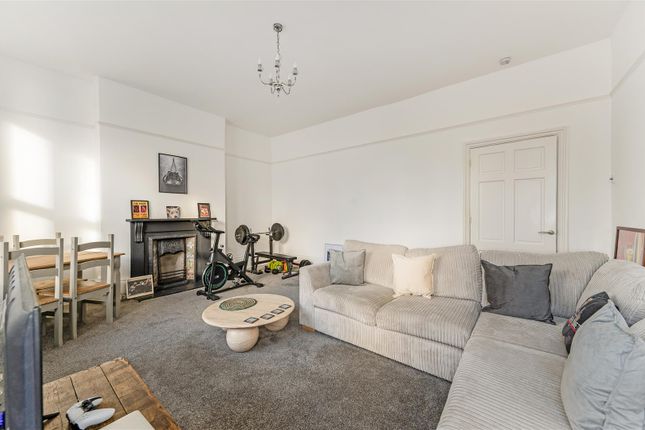 First Floor Flat, 9, St. Ursula Grove, Southsea photo 2