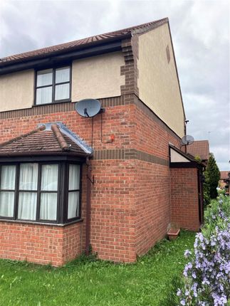 Thumbnail Terraced house for sale in Poppyfields, Bedford, Bedfordshire