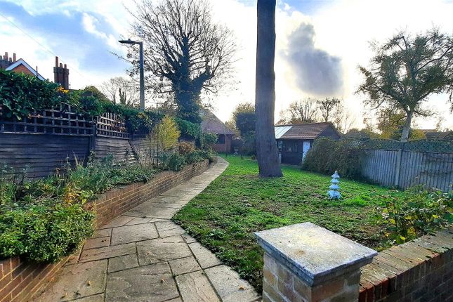 43,East Lodge, St. Catharine's Road, Broxbourne photo 4