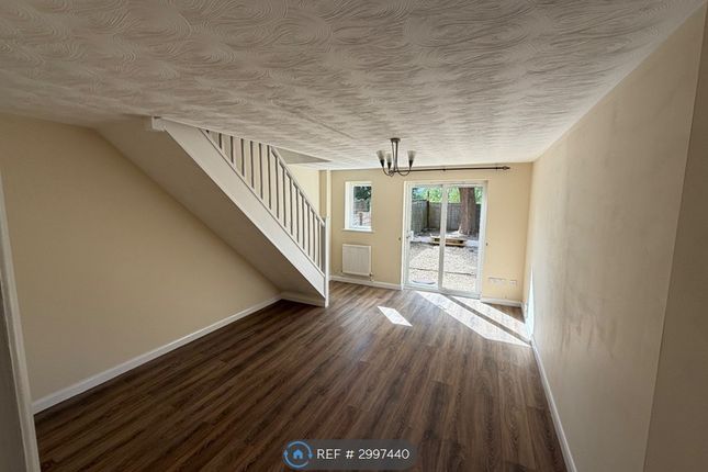 Dewfalls Drive, Bradley Stoke, Bristol photo 4