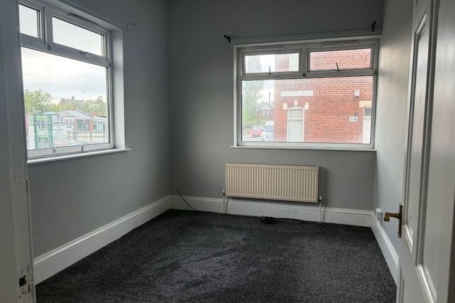 24 Cambridge Street, Castleford photo 4