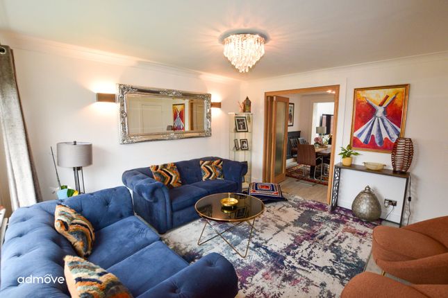 Chester Avenue, Sale photo 4