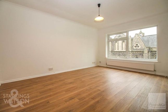 8, Halcombe Court, Norwich photo 4