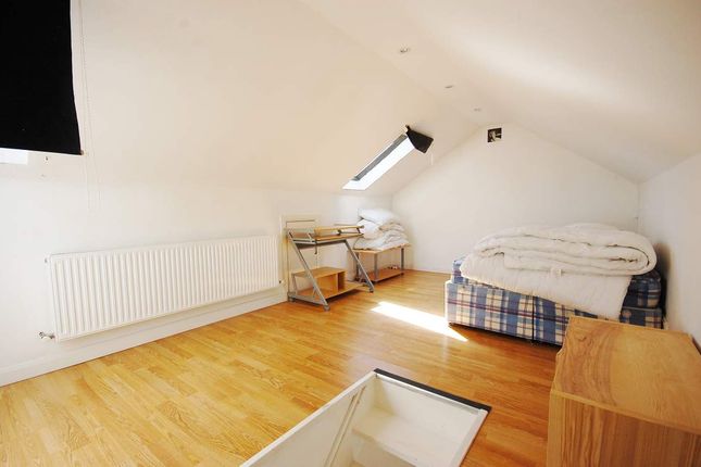 467 Harrow Road, LONDON photo 5