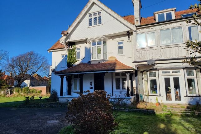 Thumbnail Flat to rent in Stourwood Avenue, Southbourne, Bournemouth