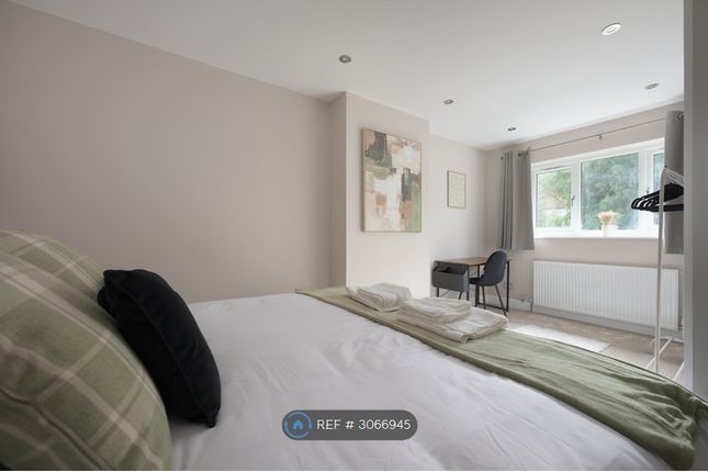 Wendover St, High Wycombe photo 5