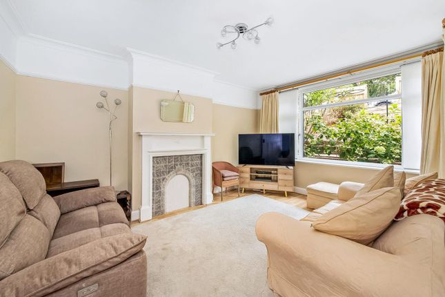 177, Ross Road, London photo 2