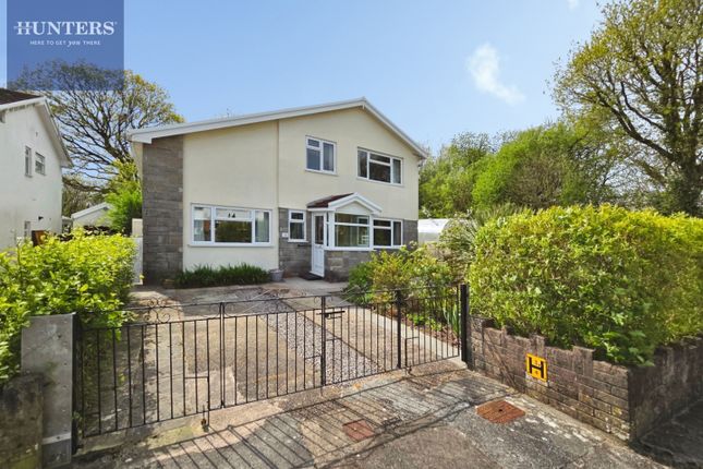 11, Swn-Y-Nant, Bridgend photo 2