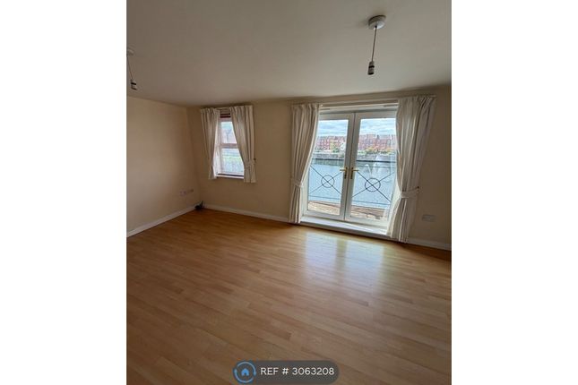 St James Court, Lock Keepers Court, Hull photo 2