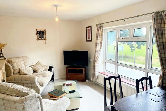 9 Scott Road, Crawley photo 4