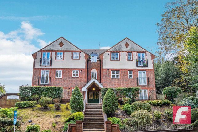 Flat for sale in Mulberry Lodge, Oxhey