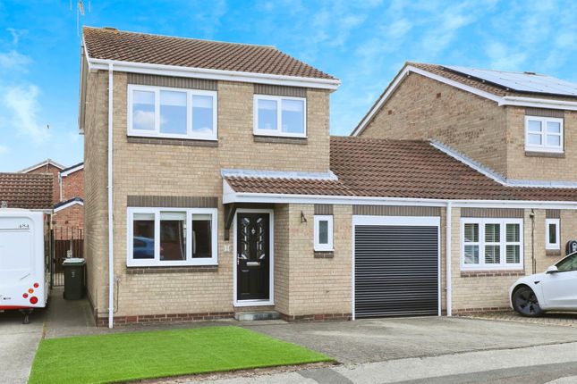 Thumbnail Link-detached house for sale in Farm Grove, Worksop