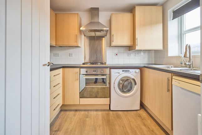 16, Crew Lane, Newbold Verdon photo 2