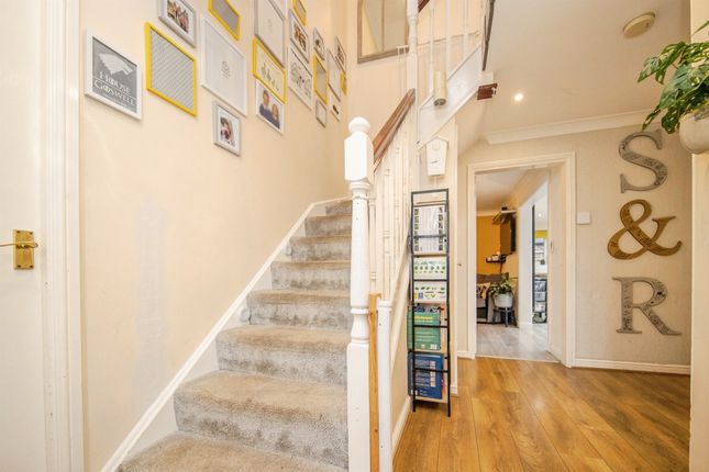 77, Gravel Hill Way, HARWICH photo 2
