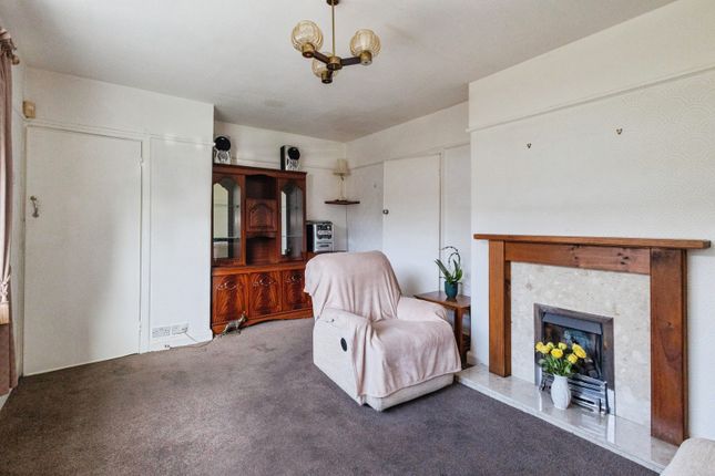 49, Hassall Avenue, Greater Manchester photo 4