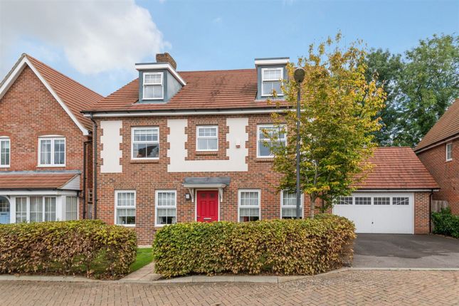 Thumbnail Detached house for sale in Buttinghill Drive, Cuckfield