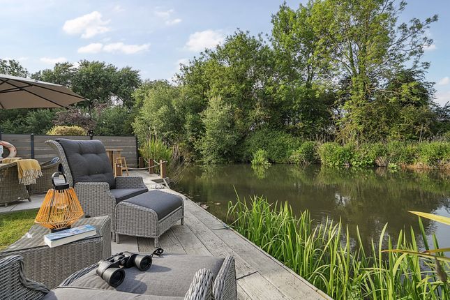 9, Dewe Lane, Reading photo 3