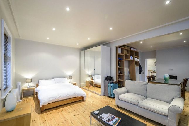 Thumbnail Property to rent in Ormond Yard, St. James's, London