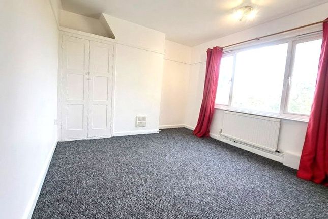67A, Cedar Grove, Ealing photo 4