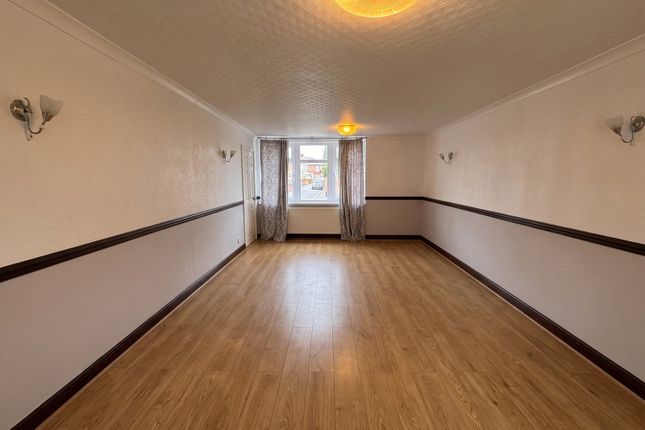 54, Goodwood Avenue, Sale photo 3