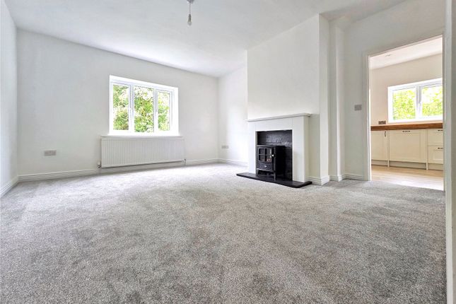 72, Booth Road, Rossendale photo 2